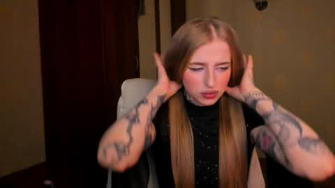 Julia online show from 01/11/26, 05:34