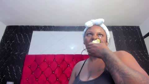 Snapshot of harleyevaans chatting on 01/20/25, 12:07 Harley Evaans online show from 01/20/25, 12:07