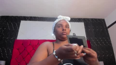 Snapshot of harleyevaans chatting on 01/21/25, 12:07 Harley Evaans online show from 01/21/25, 12:07