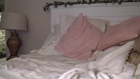 Snapshot of harmony_rose_xoxo chatting on 12/09/24, 11:45 Harmony online show from 12/09/24, 11:45