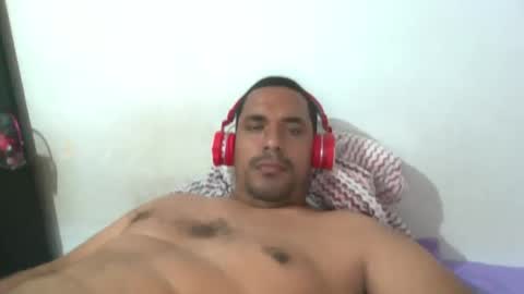 Snapshot of harpechediaz chatting on 02/21/25, 12:28 ricardo online show from 02/21/25, 12:28
