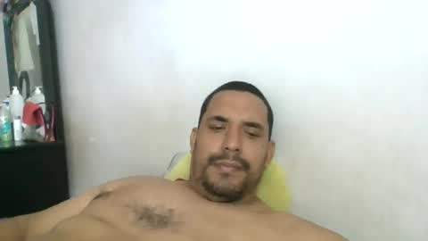 Snapshot of harpechediaz chatting on 09/08/25, 03:55 ricardo online show from 09/08/25, 03:55