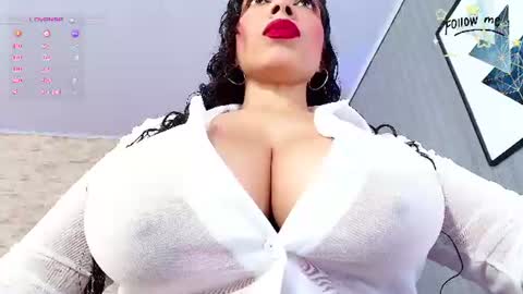 harper_ziu online show from 07/23/26, 12:14