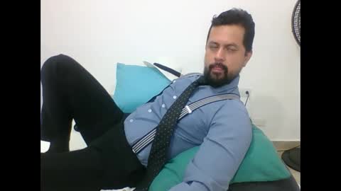 Snapshot of harry_goldenmillerx10fun chatting on 12/04/24, 03:21  Harry    online show from 12/04/24, 03:21