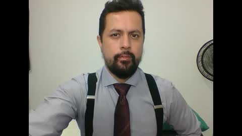 Snapshot of harry_goldenmillerx10fun chatting on 12/06/24, 03:33  Harry    online show from 12/06/24, 03:33