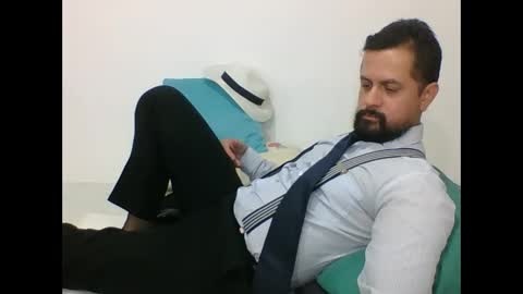 Snapshot of harry_goldenmillerx10fun chatting on 01/24/25, 08:54  Harry    online show from 01/24/25, 08:54