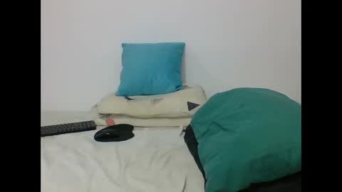 Snapshot of harry_goldenmillerx10fun chatting on 02/08/25, 06:55  Harry    online show from 02/08/25, 06:55