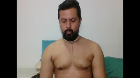 Snapshot of harry_goldenmillerx10fun chatting on 02/11/25, 12:38  Harry    online show from 02/11/25, 12:38