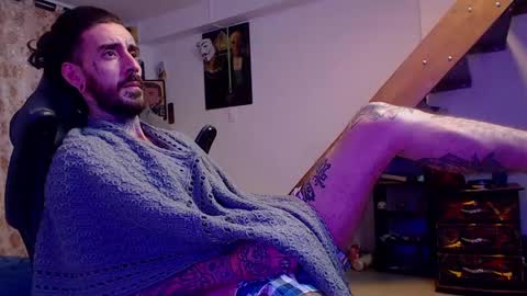 Snapshot of harry_reems_ chatting on 12/11/24, 10:03 OMAR online show from 12/11/24, 10:03