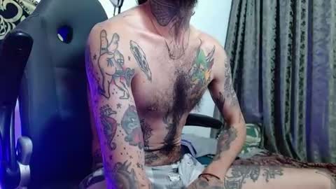 Snapshot of harry_reems_ chatting on 06/11/26, 02:11 OMAR online show from 06/11/26, 02:11