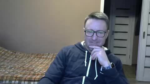 Snapshot of harrysnake chatting on 12/06/24, 06:37 HarrySnake online show from 12/06/24, 06:37