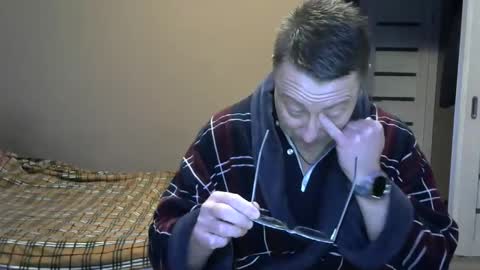 Snapshot of harrysnake chatting on 12/10/24, 06:44 HarrySnake online show from 12/10/24, 06:44