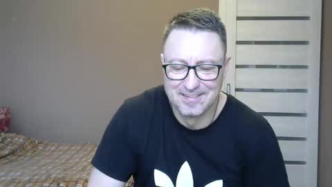 Snapshot of harrysnake chatting on 12/30/24, 08:10 HarrySnake online show from 12/30/24, 08:10