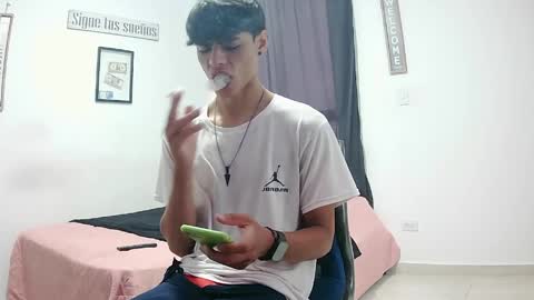 harry thomson online show from 04/21/26, 02:12