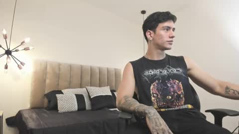 Snapshot of harryy_joness chatting on 03/05/25, 05:50 Harry Jones online show from 03/05/25, 05:50