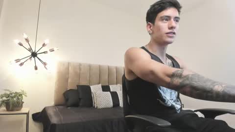 Snapshot of harryy_joness chatting on 03/08/25, 05:22 Harry Jones online show from 03/08/25, 05:22