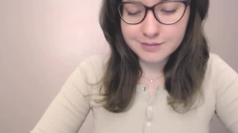 Snapshot of hartfoxx chatting on 12/21/25, 01:02 hartfoxx online show from 12/21/25, 01:02