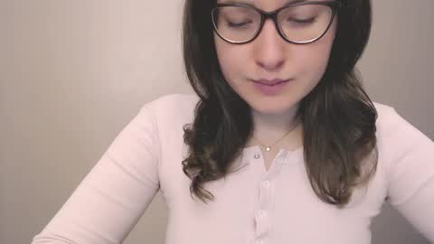 Snapshot of hartfoxx chatting on 12/22/25, 10:40 hartfoxx online show from 12/22/25, 10:40