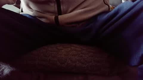 hartl1112 online show from 11/28/25, 10:18