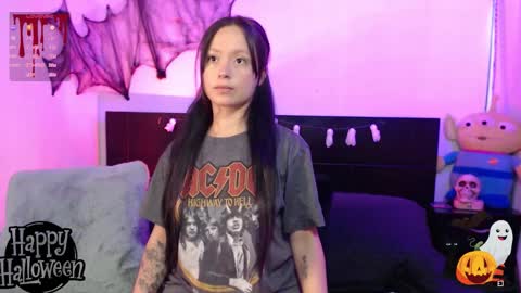 Sofia  Damin online show from 10/26/25, 12:44