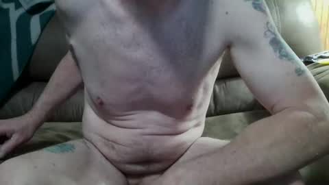 Snapshot of harveybane chatting on 05/11/26, 08:31 philatio online show from 05/11/26, 08:31