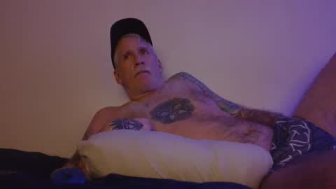 Snapshot of hashtagcloudp0rn chatting on 02/15/26, 09:30 hashtagcloudp0rn online show from 02/15/26, 09:30