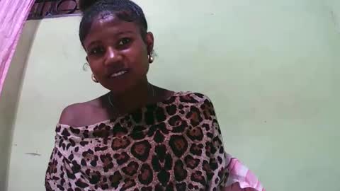 hasleyinah online show from 01/10/26, 03:25