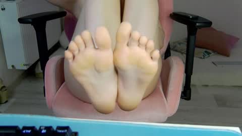 Anna online show from 02/13/26, 08:05