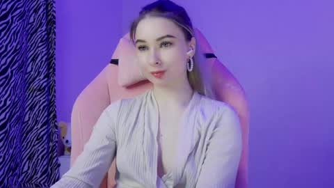 Anna online show from 04/22/26, 11:28