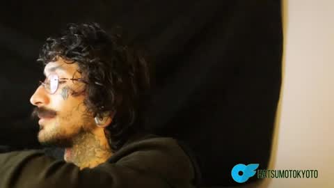 Snapshot of hatsumotokyoto chatting on 01/23/25, 12:35 More content 2 online show from 01/23/25, 12:35