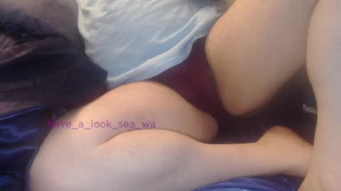 Snapshot of have_a_look_sea_wa chatting on 10/08/25, 03:15 have_a_look_sea_wa online show from 10/08/25, 03:15