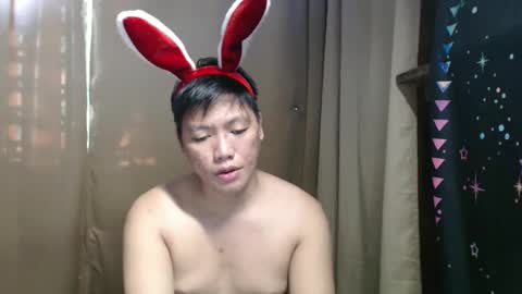 Snapshot of havefun_itsmesoy chatting on 10/21/25, 12:00 robi online show from 10/21/25, 12:00