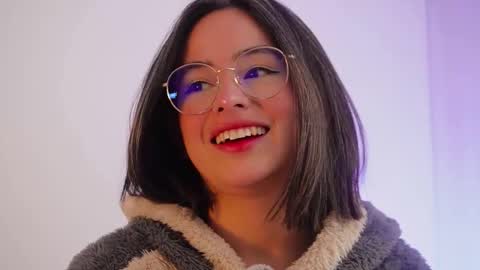 hawaiibliss_18 online show from 01/12/26, 07:52