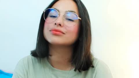 hawaiibliss_18 online show from 02/12/26, 10:16