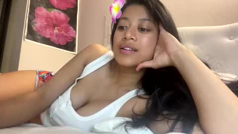 hawaiigirl_ online show from 01/13/26, 02:17