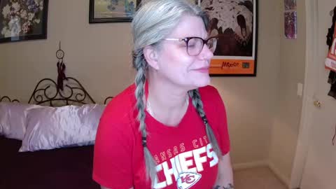 Bunny Chatsworth online show from 10/05/25, 02:15