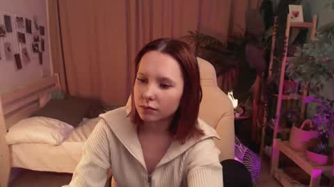 Mia online show from 01/13/26, 01:44