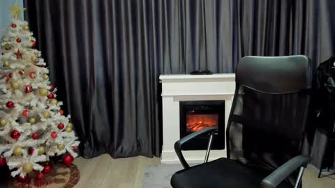 Snapshot of haydenspears chatting on 12/15/24, 10:50 HaydenSpears online show from 12/15/24, 10:50