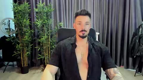 Snapshot of haydenspears chatting on 02/19/25, 01:17 HaydenSpears online show from 02/19/25, 01:17