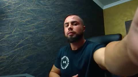 HayesWood online show from 11/04/25, 05:50