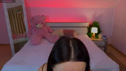 Hayle online show from 11/17/25, 01:22