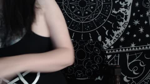 Hayle Woods online show from 12/12/24, 02:48