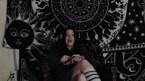 Hayle Woods online show from 12/12/24, 05:52