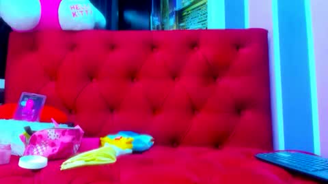 hayley miller online show from 12/01/25, 01:21