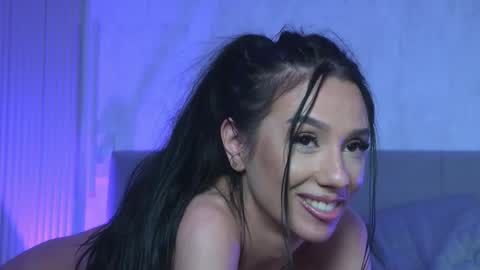 Snapshot of hayliemilf chatting on 01/05/26, 05:27 Haylie online show from 01/05/26, 05:27