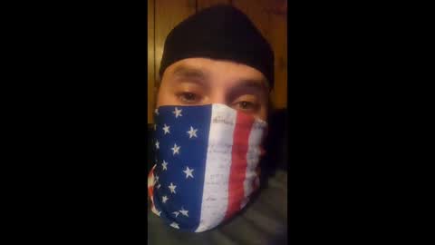 Snapshot of hazel198812 chatting on 12/15/25, 03:33 hazel198812 online show from 12/15/25, 03:33