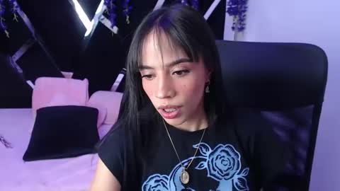 hazel_18_ online show from 04/11/26, 05:39