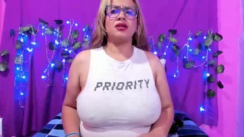 hazel online show from 03/06/25, 04:08