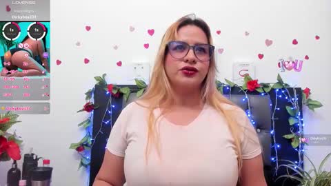 hazel online show from 09/19/25, 07:14