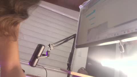 Snapshot of hazel_kataleya chatting on 01/17/25, 07:27 kataleya online show from 01/17/25, 07:27